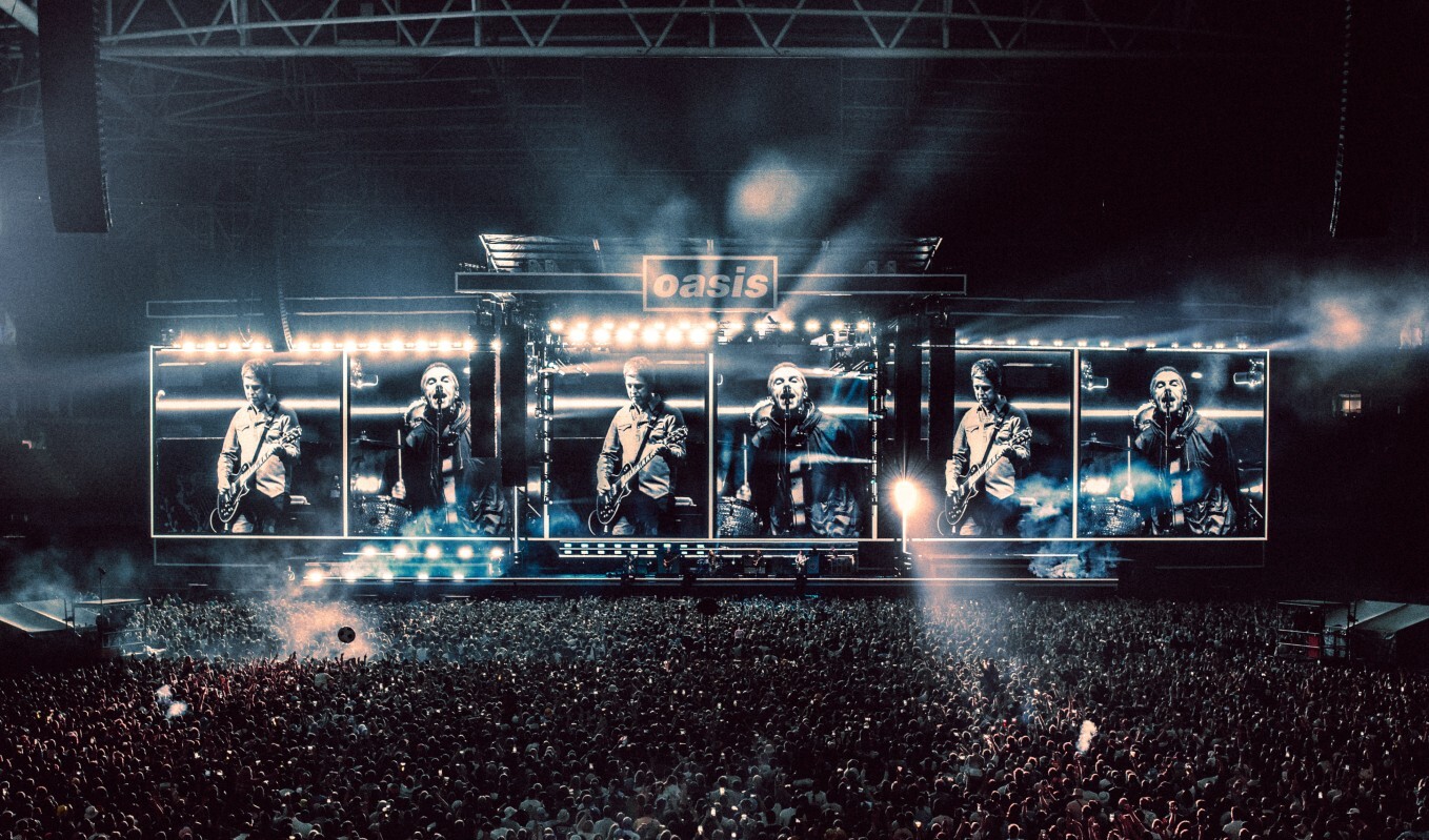 Oasis Close First Run of Wembley Dates in Triumphant Final Night